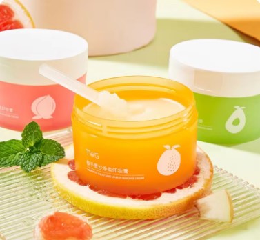 Tropical Body Scrub          ⭐⭐⭐⭐⭐ (22)