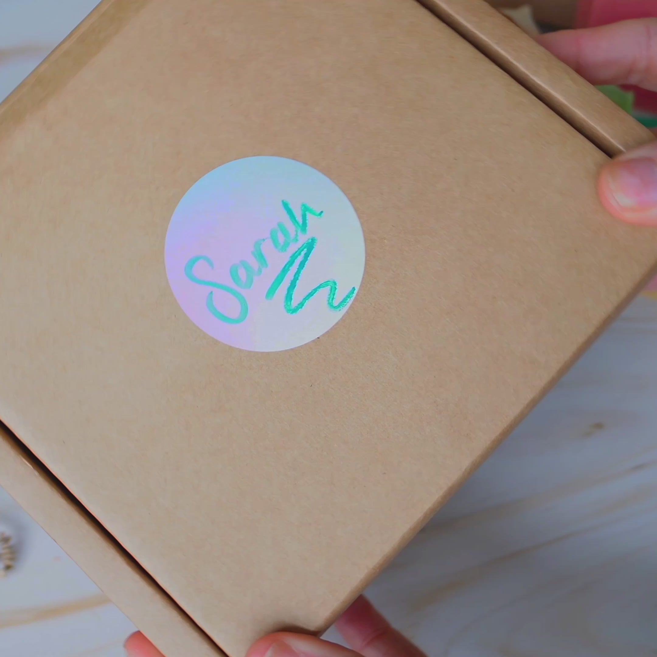 Load video: Mandarin Signature Gift Box